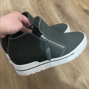 White and Chic Olive Platform Dress Shoes